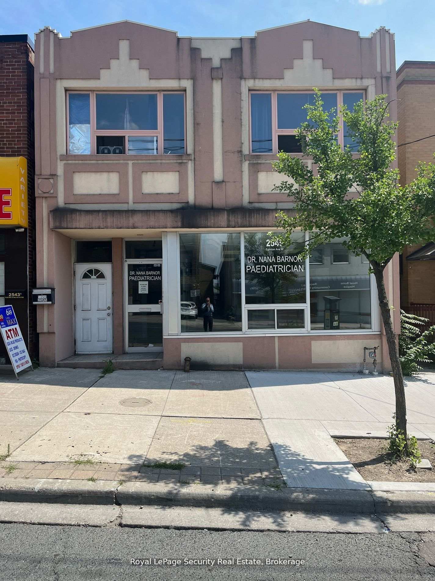 2545 Eglinton Avenue W, Toronto, On M6m 1t2