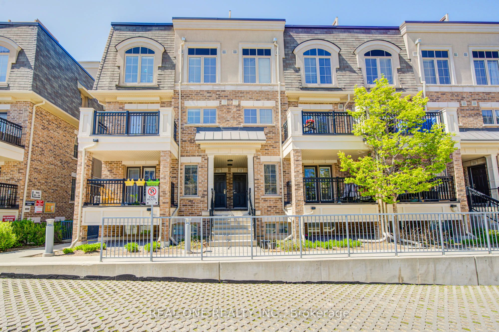2441 Greenwich Drive 14, Oakville, On L6m 0s3