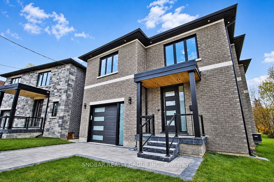 1 Aura Lea Boulevard, Toronto, On M9m 1k2