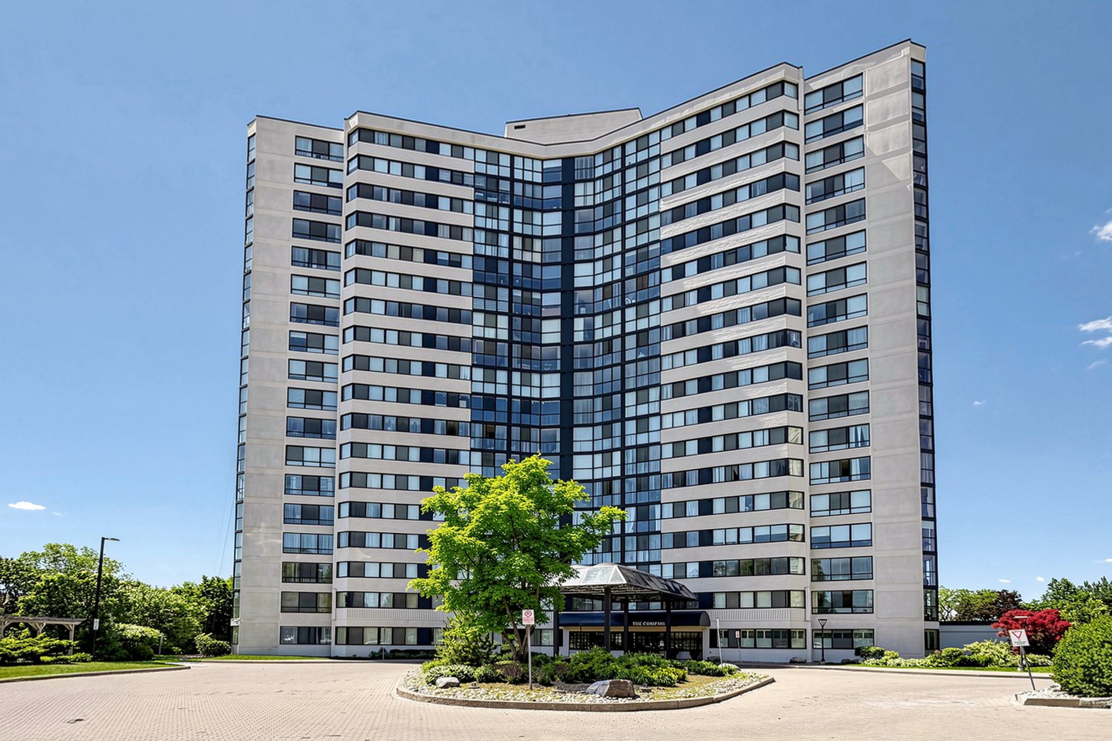 1360 Rathburn Road E 909, Mississauga, On L4w 4h4