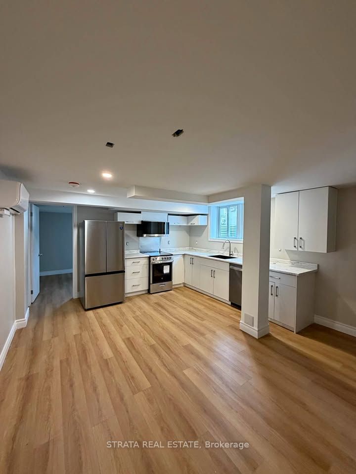 14 Rainswood Court N Basement, Toronto, On M3m 1g2