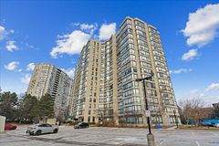26 Hanover Road 905, Brampton, On L6s 4t2