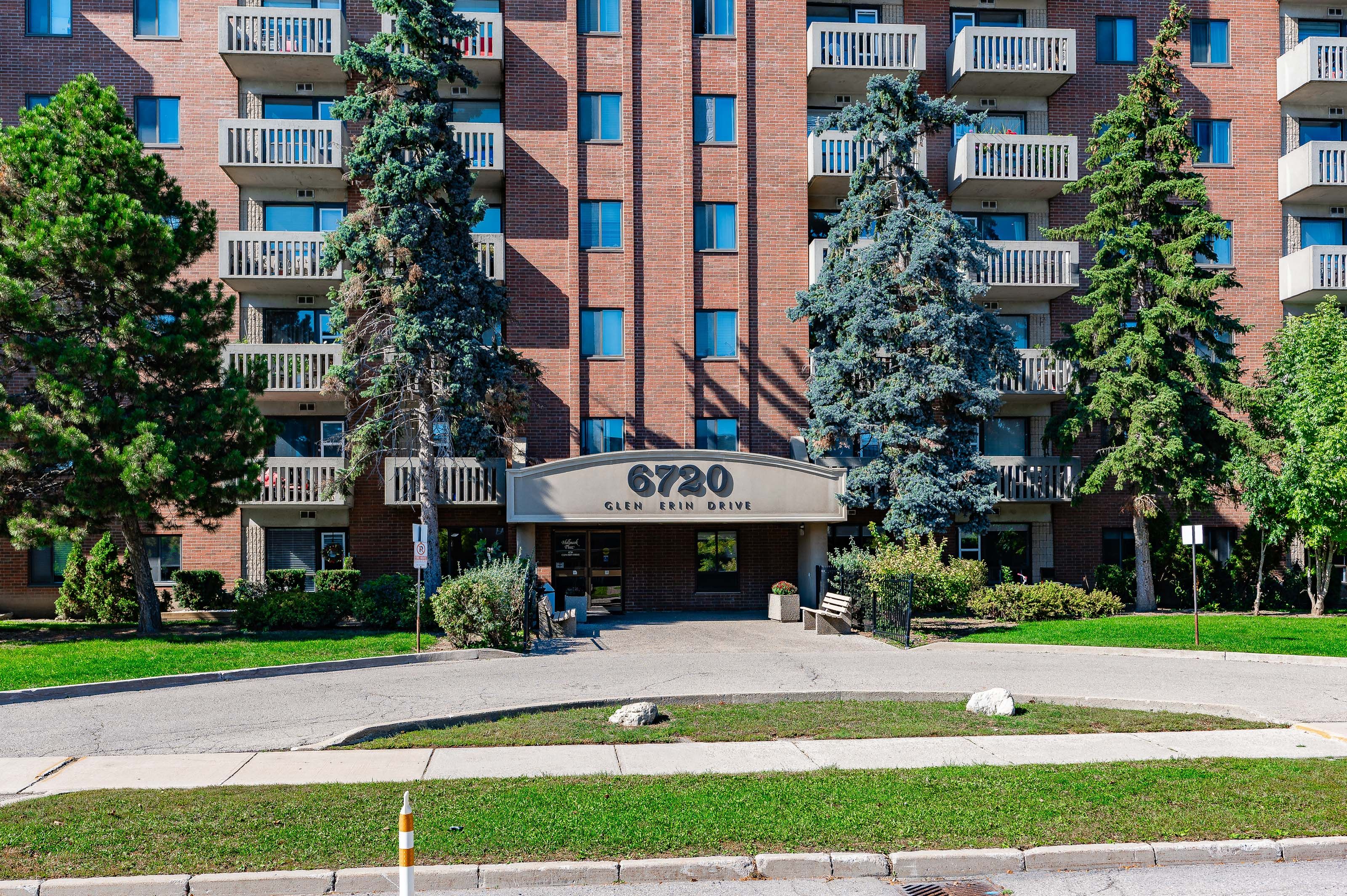 6720 Glen Erin Drive 904, Mississauga, On L5n 3k8