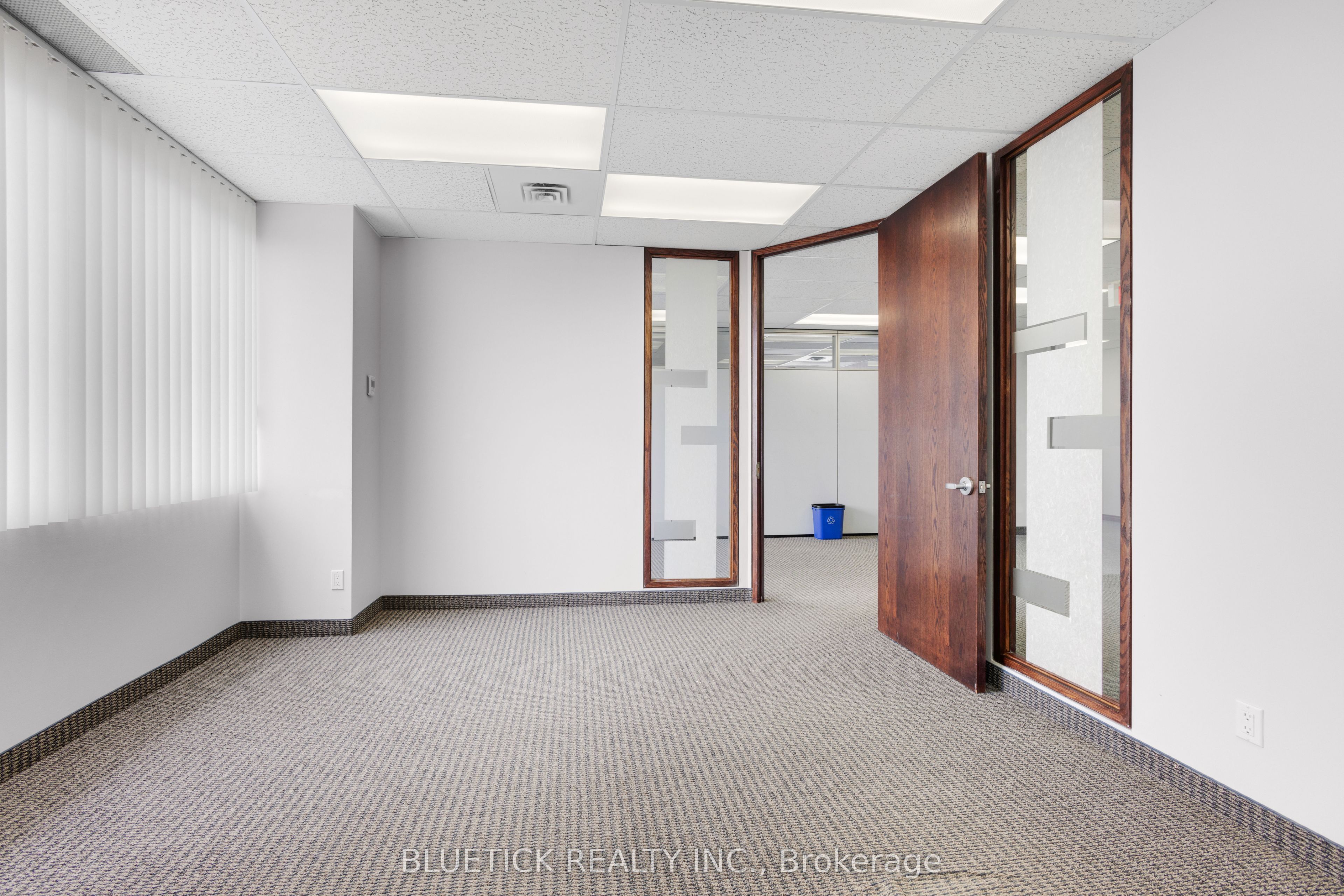 700 Dorval Drive 503, Oakville, On L6k 3v7