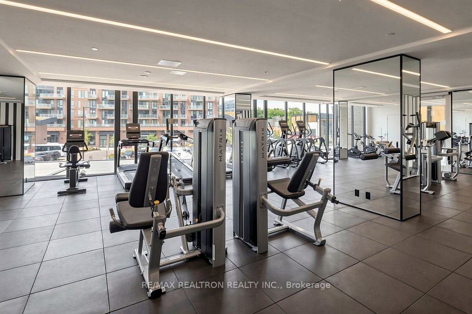 220 Missinnihe Way 817, Mississauga, On L5h 0a9
