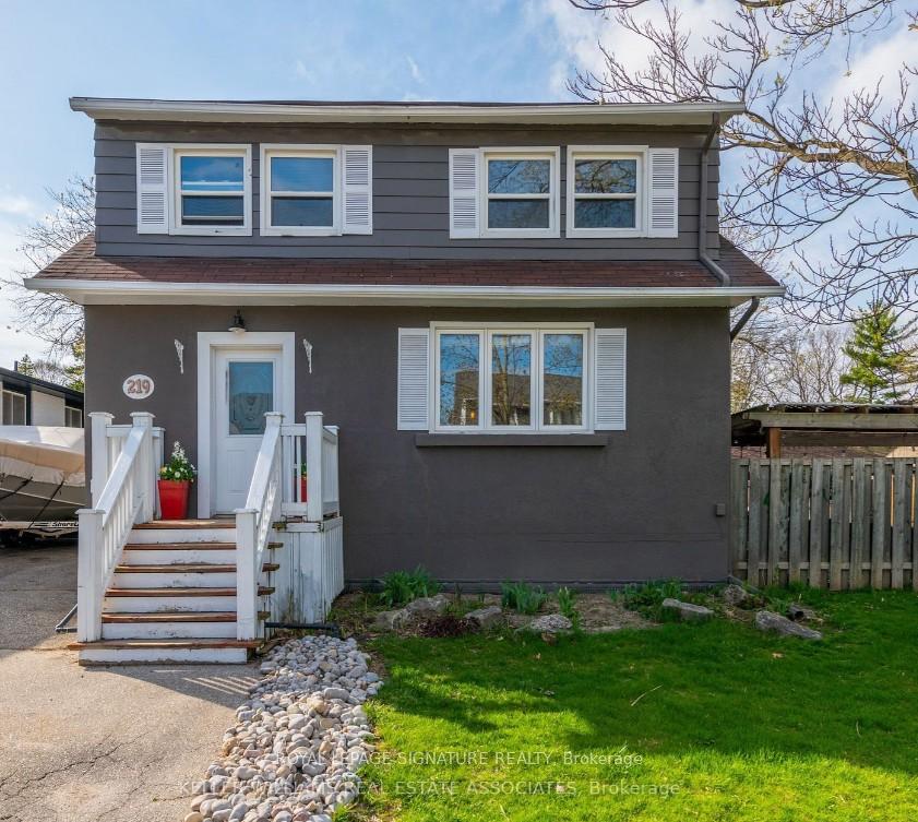 219 Angelene Street, Mississauga, On L5g 1x3