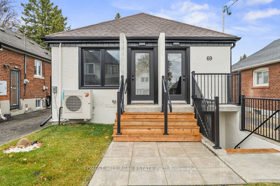 69 Claybrooke Street D, Toronto, On M6m 3p8