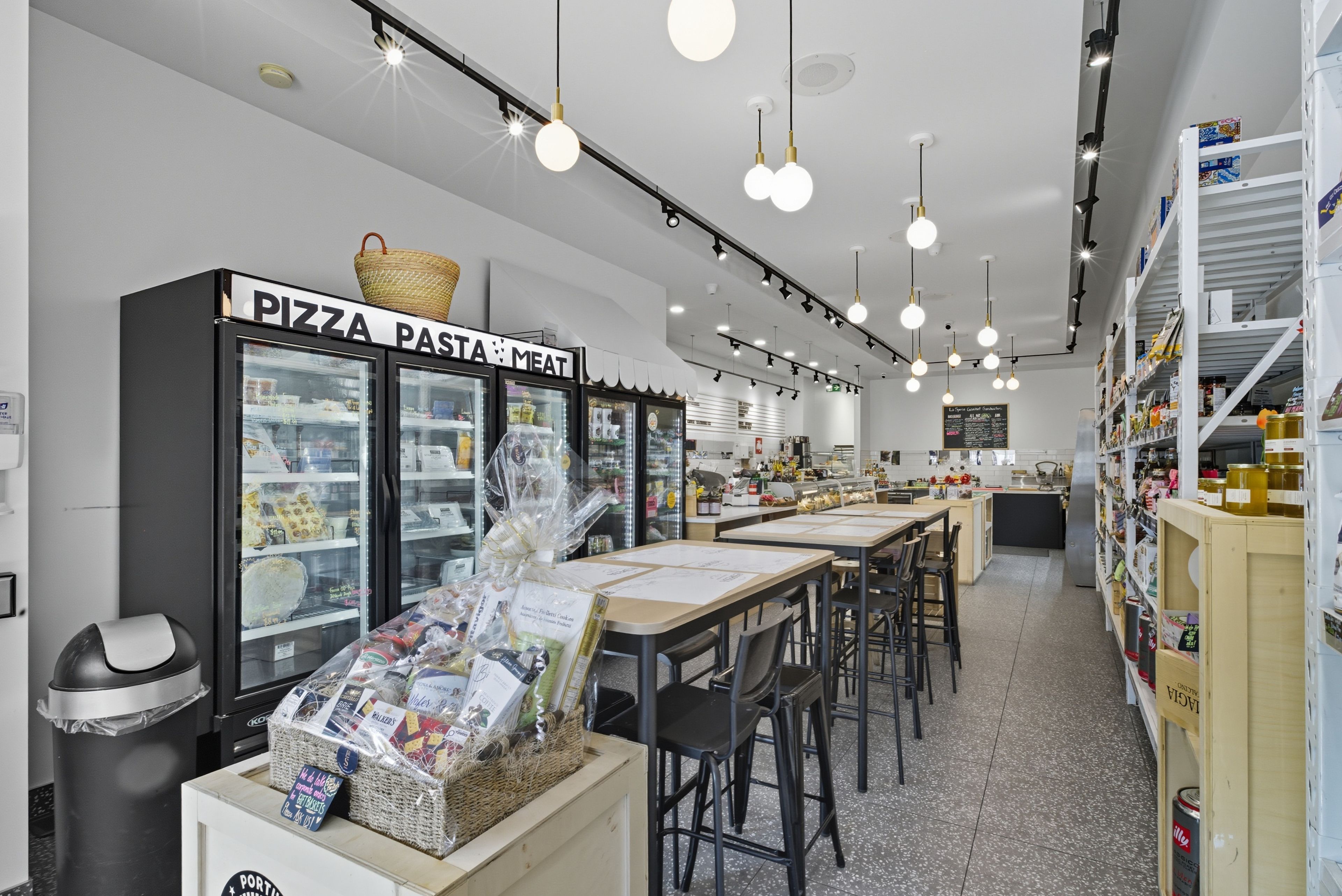 1700 St Clair Avenue W, Toronto, On M6n 1j1
