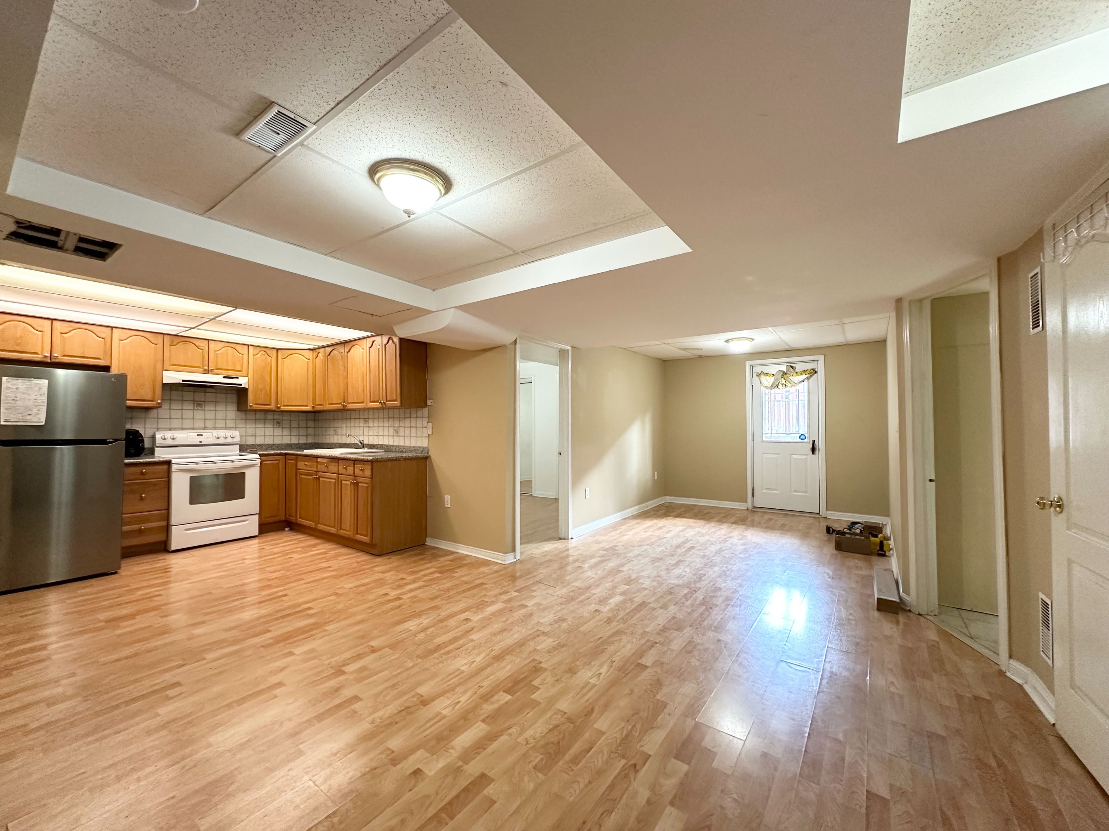 336 Edenbrook Hill Drive Basement, Brampton, On L7a 2k9