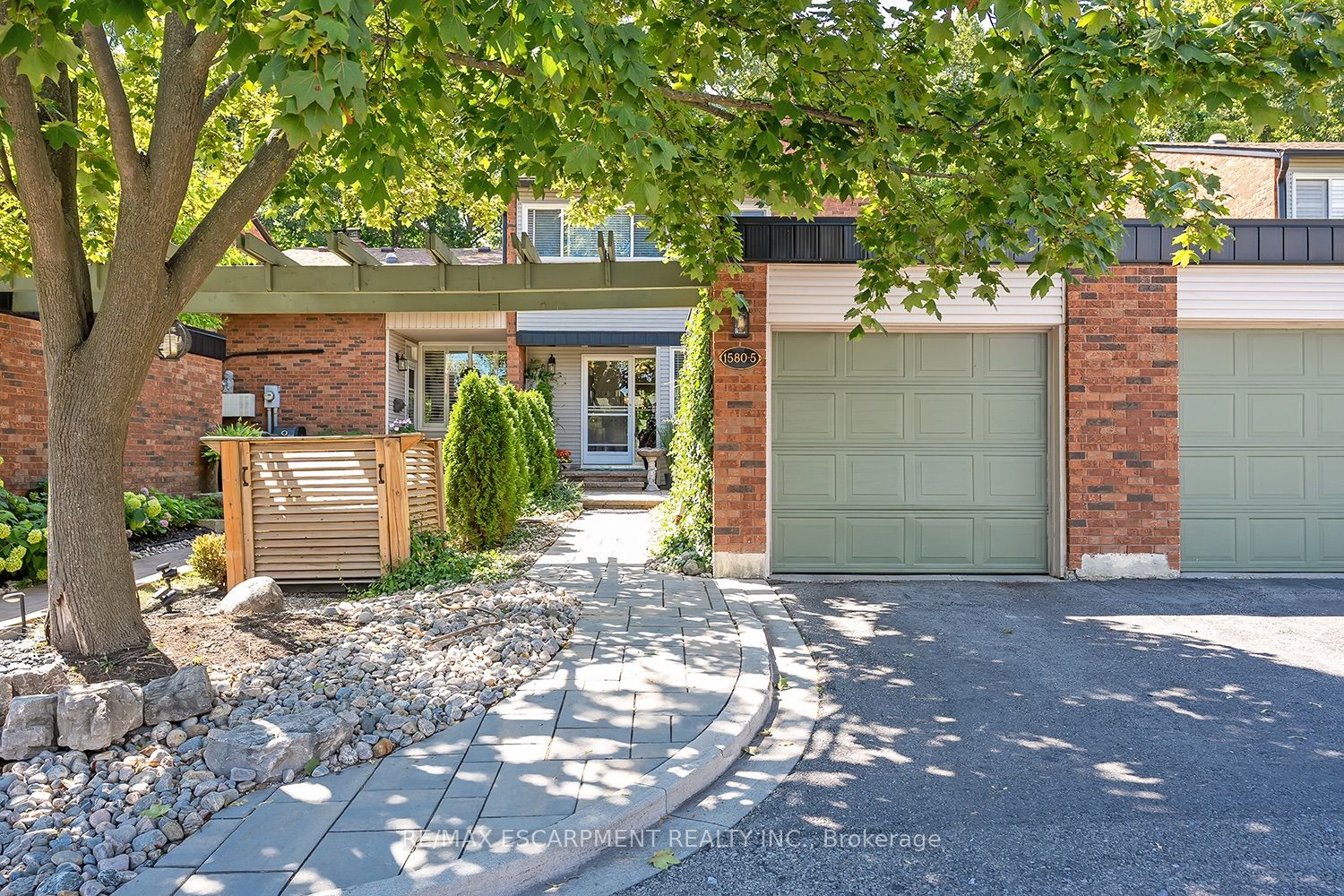 1580 Kerns Road 5, Burlington, On L7p 3a7