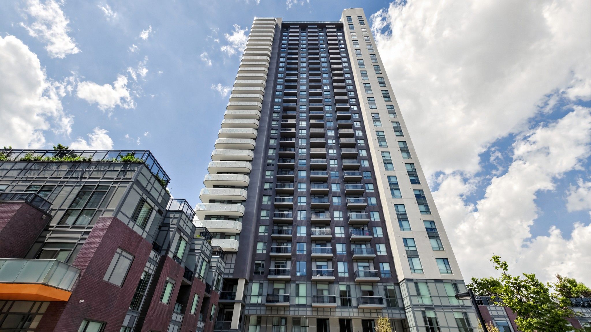 8 Nahani Way 2708, Mississauga, On L4z 0c6