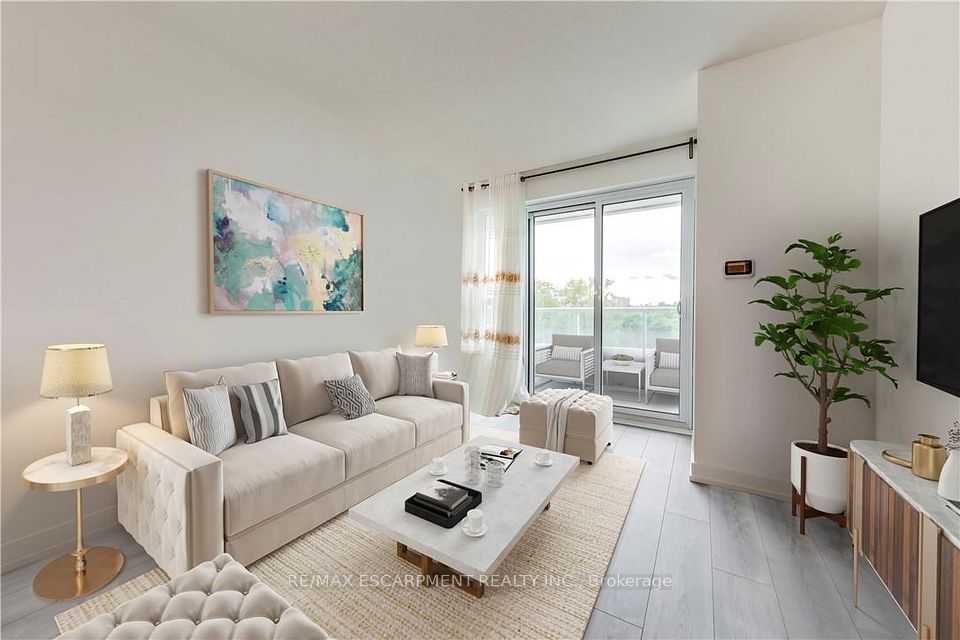 10 Wilby Crescent 309, Toronto, On M9n 1e6