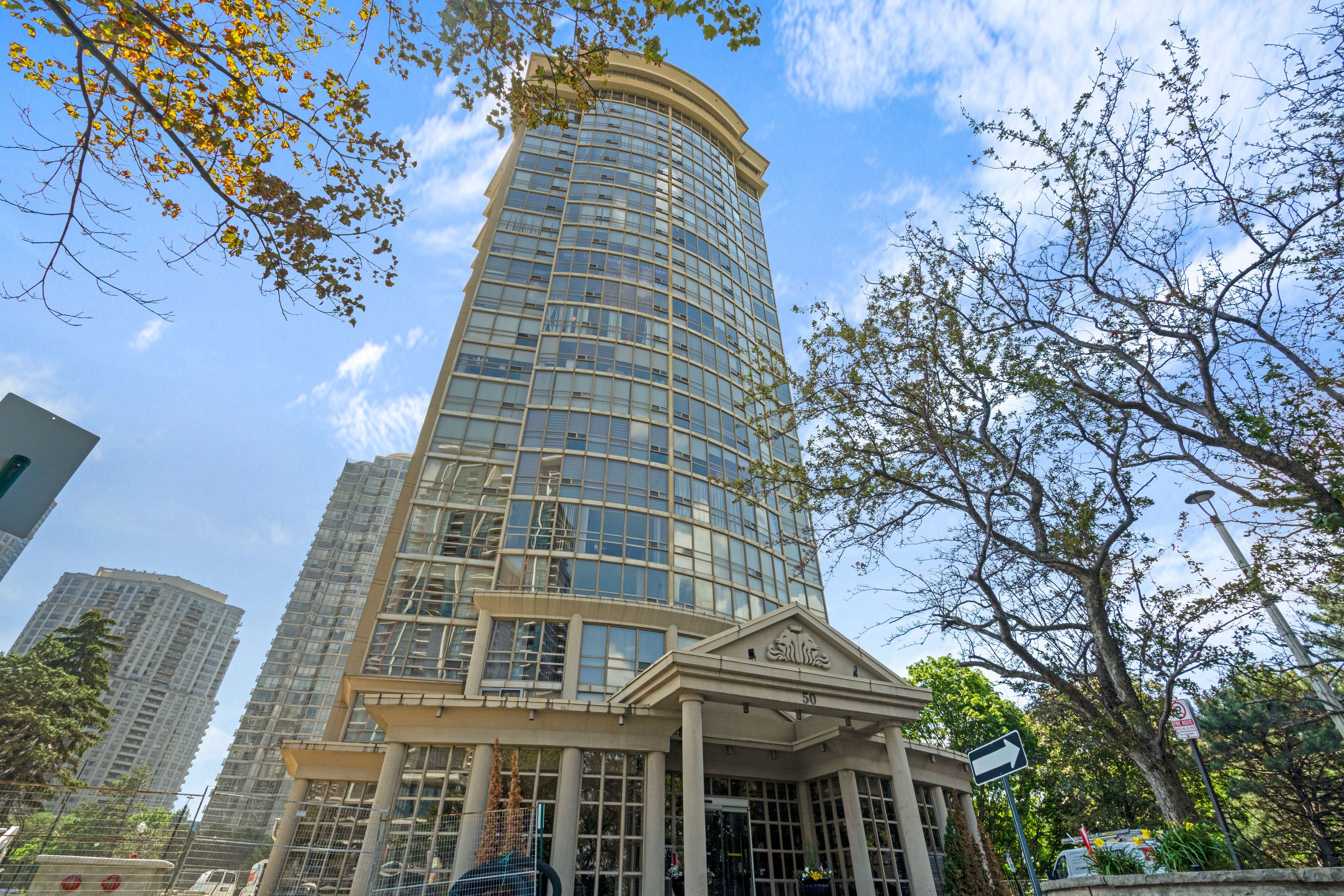50 Eglinton Avenue W 909, Mississauga, On L5r 3p5