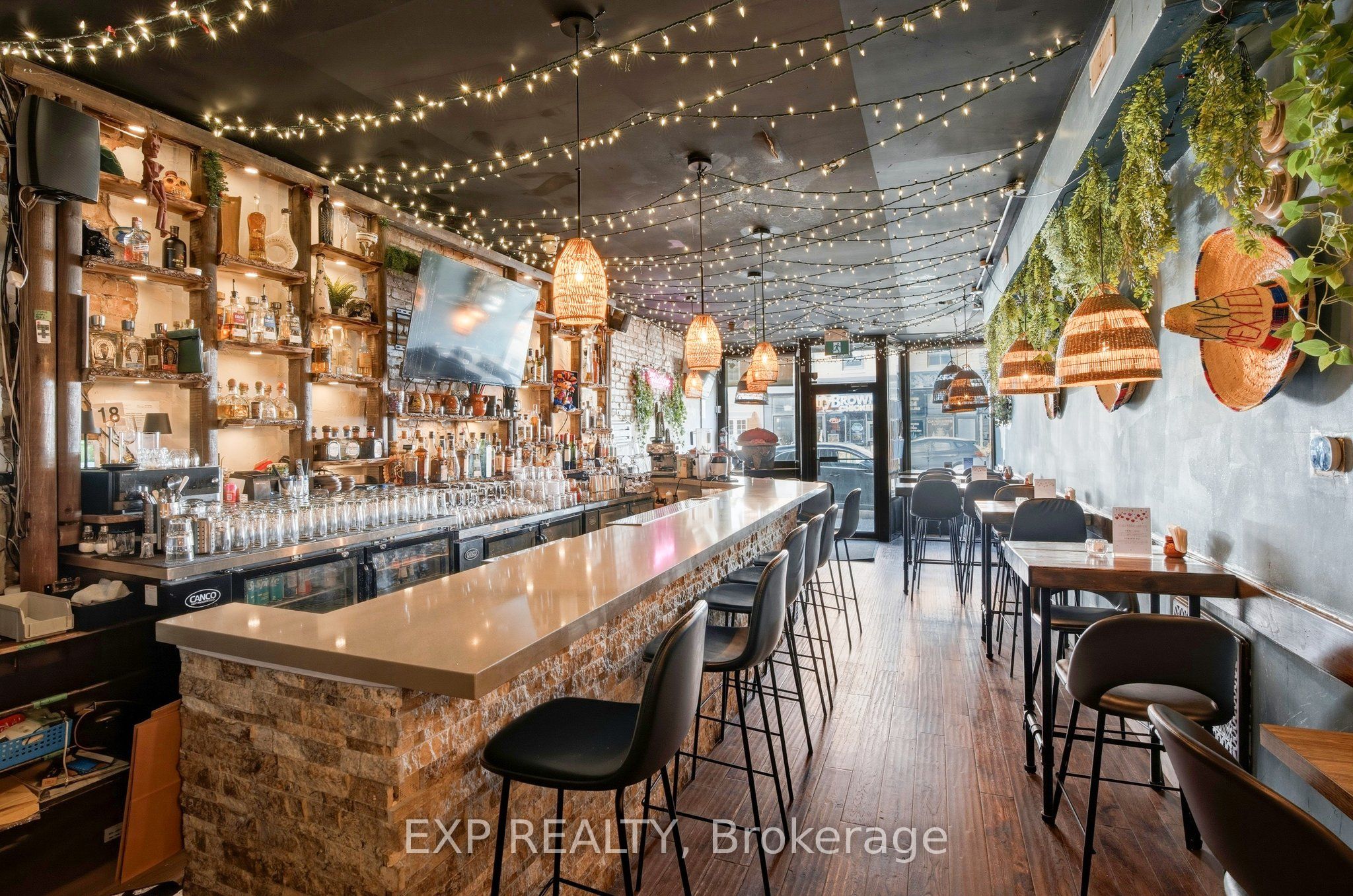 1263 Queen Street W, Toronto, On M6k 1l5