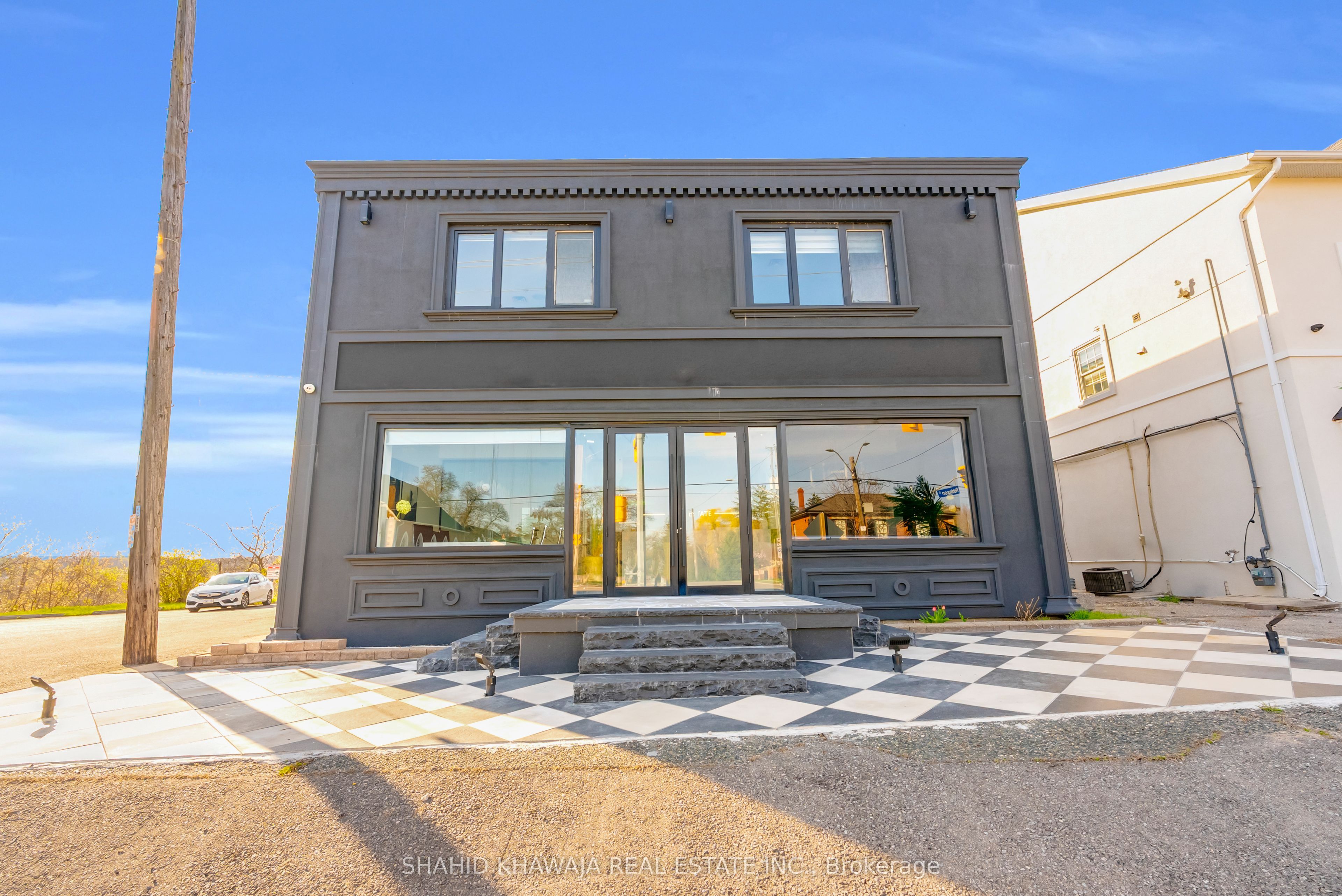1563 Dundas Street W, Mississauga, On L5c 1e3