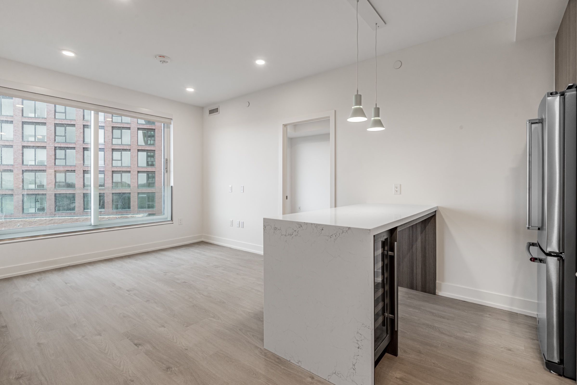 31 York Garden Way 1001, Toronto, On M6a 2v1