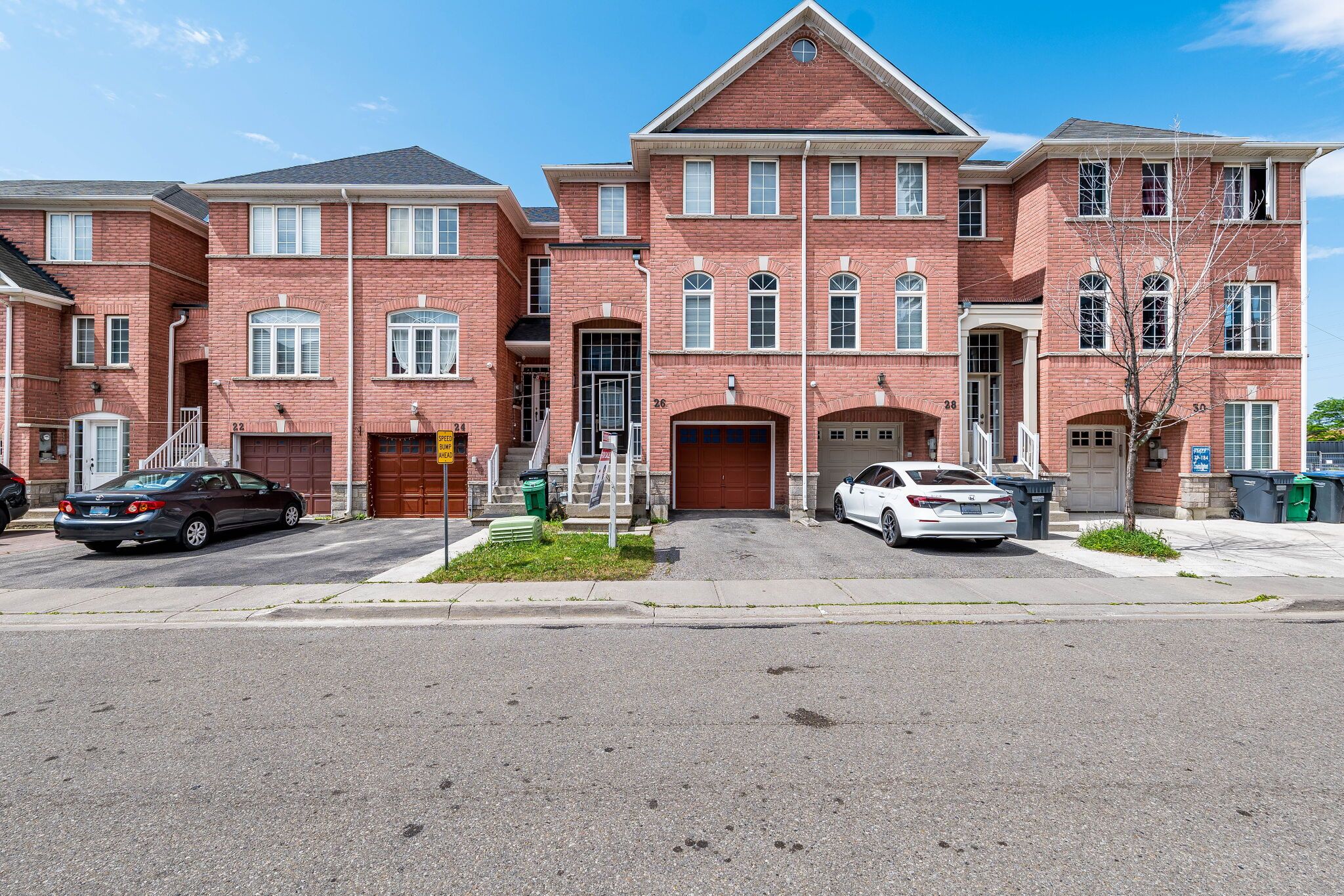 26 Beeston Road, Brampton, On L6y 5s6