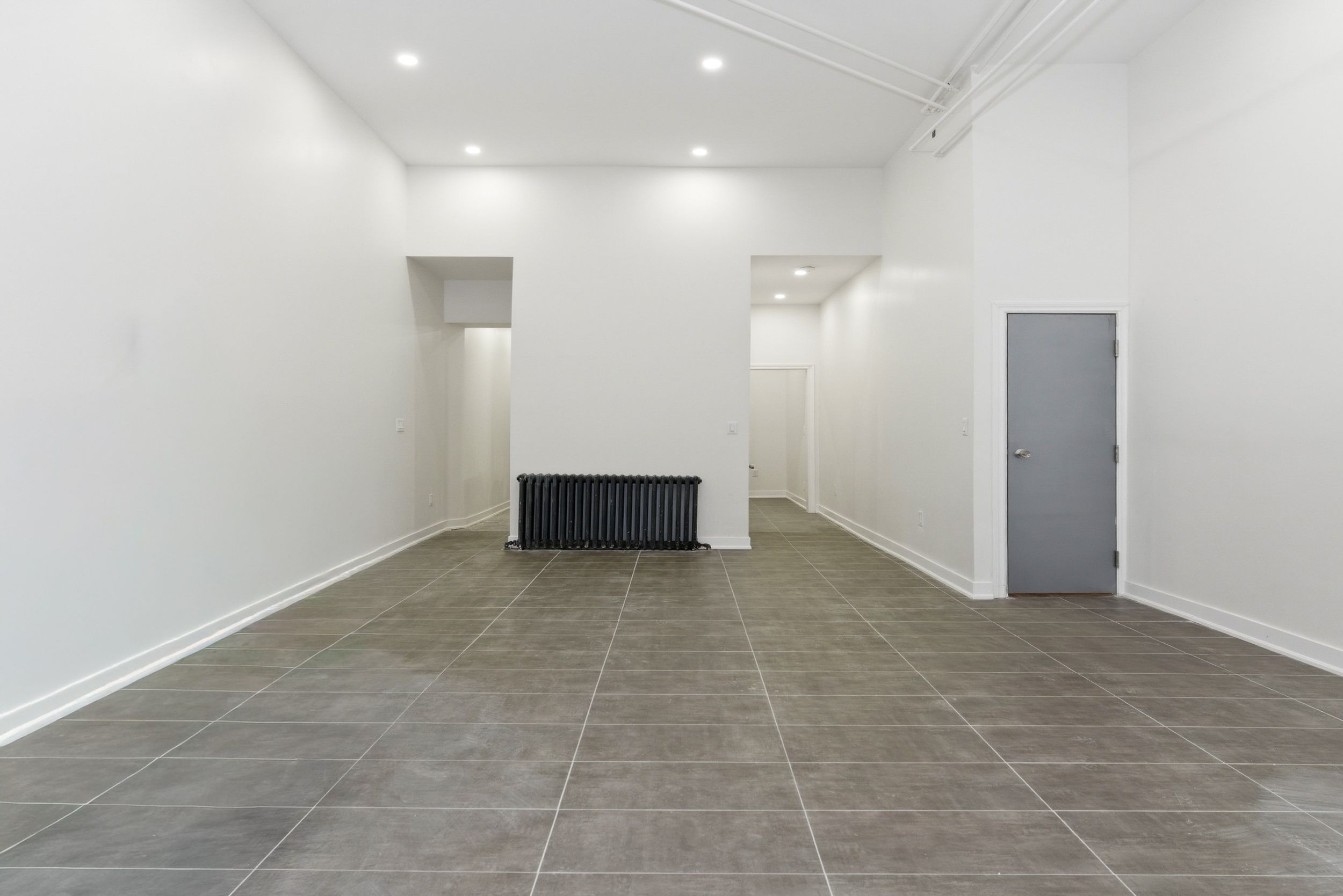41 Roncesvalles Avenue, Toronto, On M6r 2k4