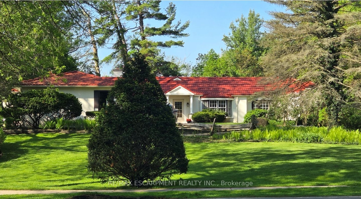 230 Morrison Road, Oakville, On L6j 4j4