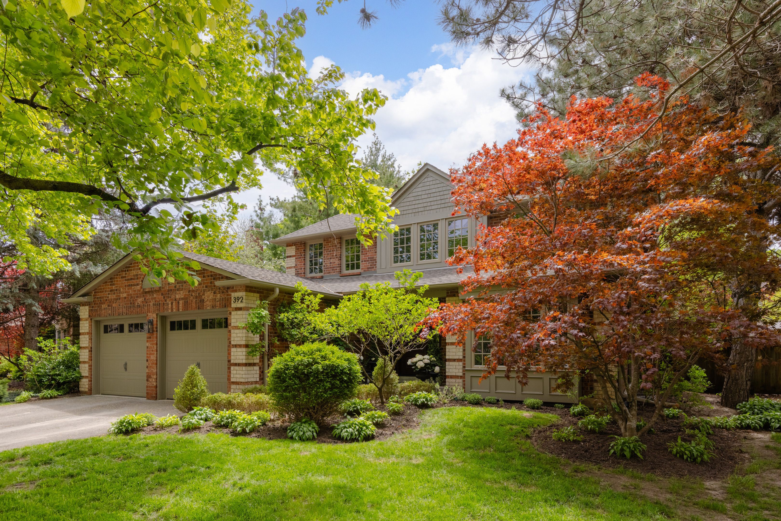 392 Aspen Forest Drive, Oakville, On L6j 6h5