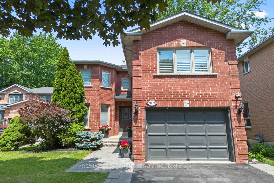 1839 Fellen Place, Mississauga, On L5j 4s4