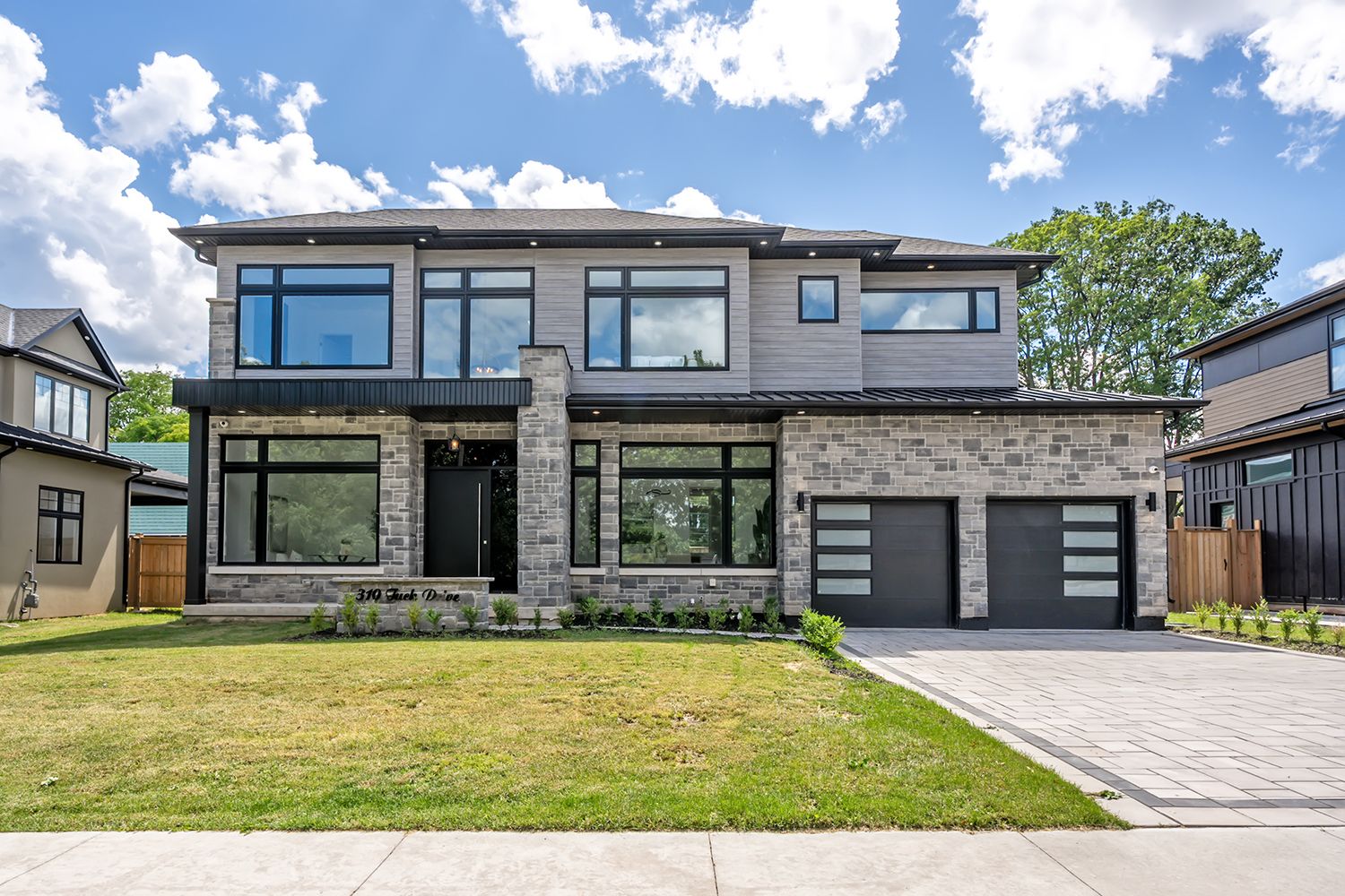 310 Tuck Drive, Burlington, On L7l 2r1