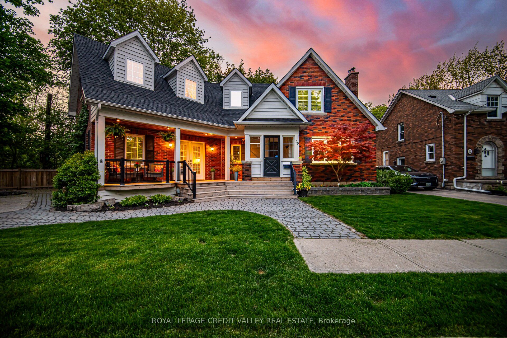 20 Fleming Avenue, Brampton, On L6y 1k1