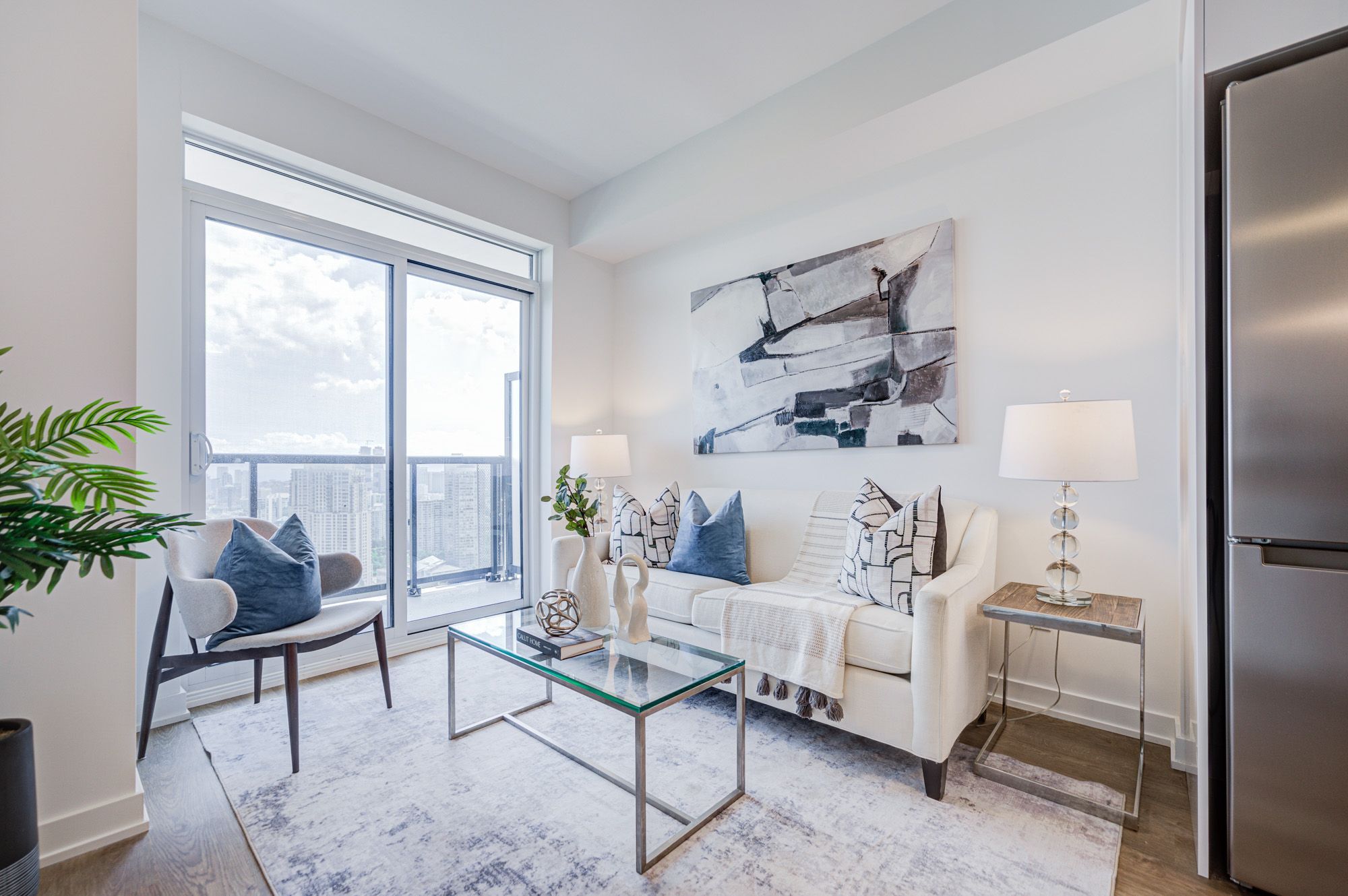 5081 Hurontario Street 3103, Mississauga, On L4z 0c9
