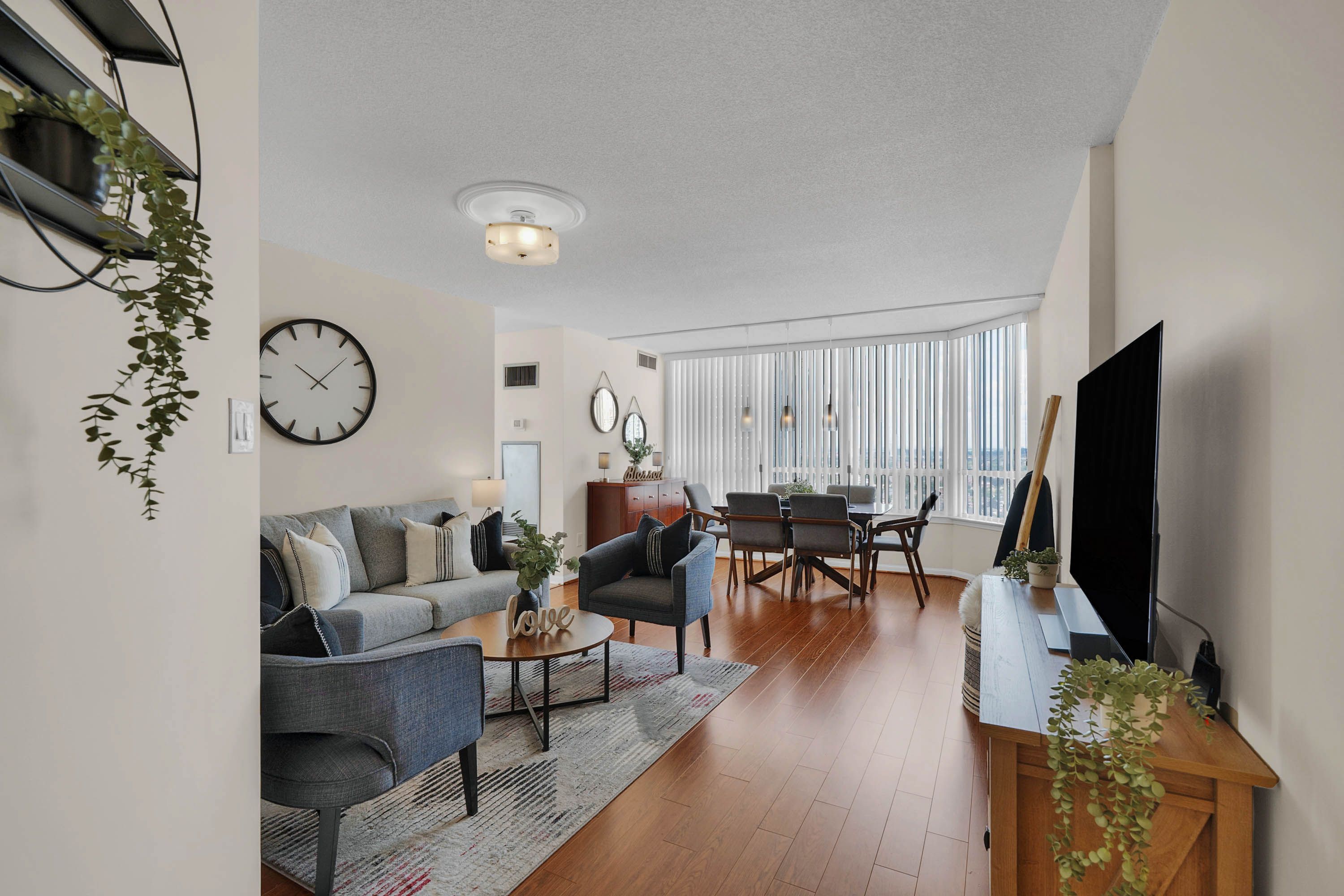 550 Webb Drive 2010, Mississauga, On L5b 3y4