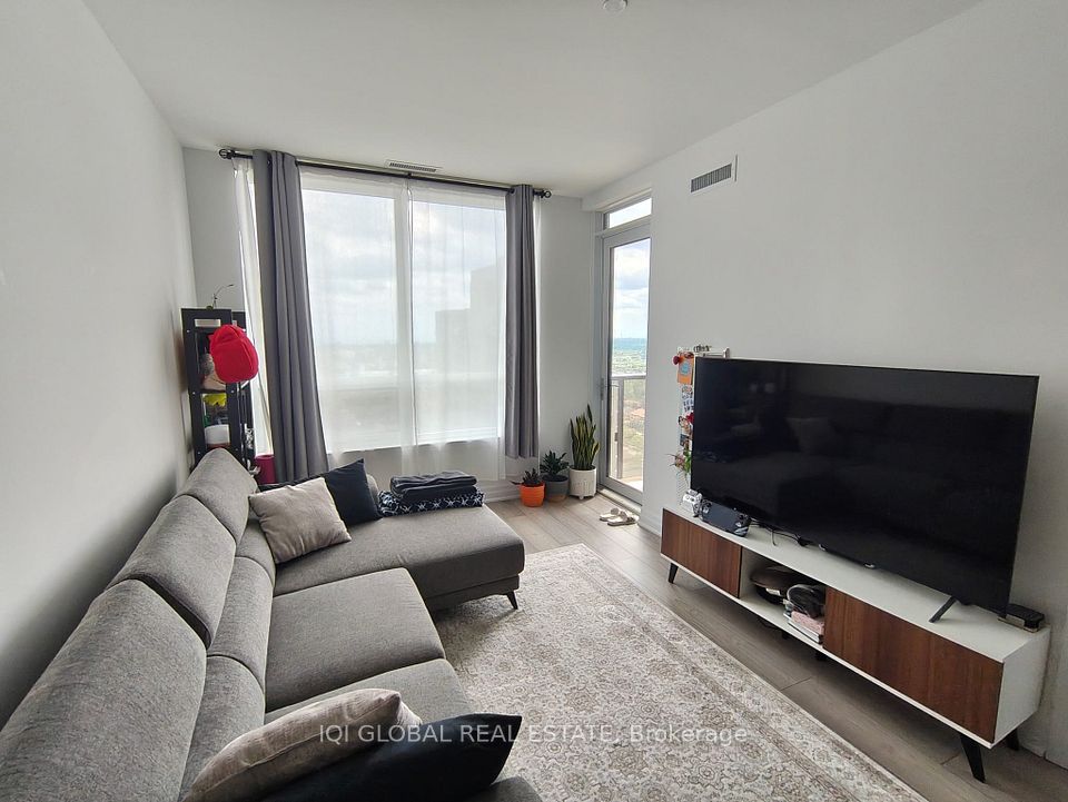 36 Elm Drive 3107, Mississauga, On L5b 0n3