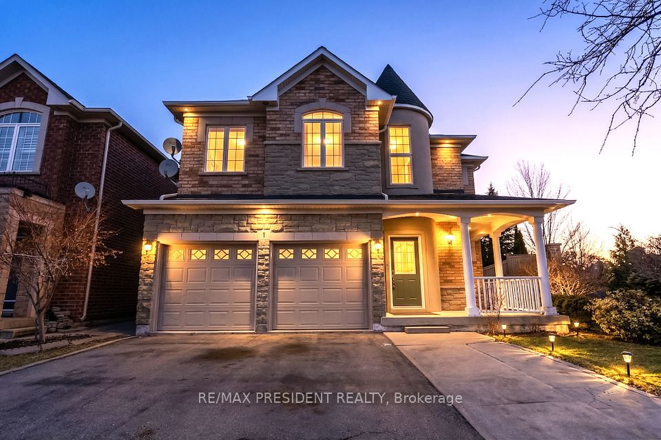 1 Crown Victoria Drive, Brampton, On L7a 3a2
