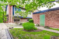 1580 Kerns Road 1, Burlington, On L7p 3a7