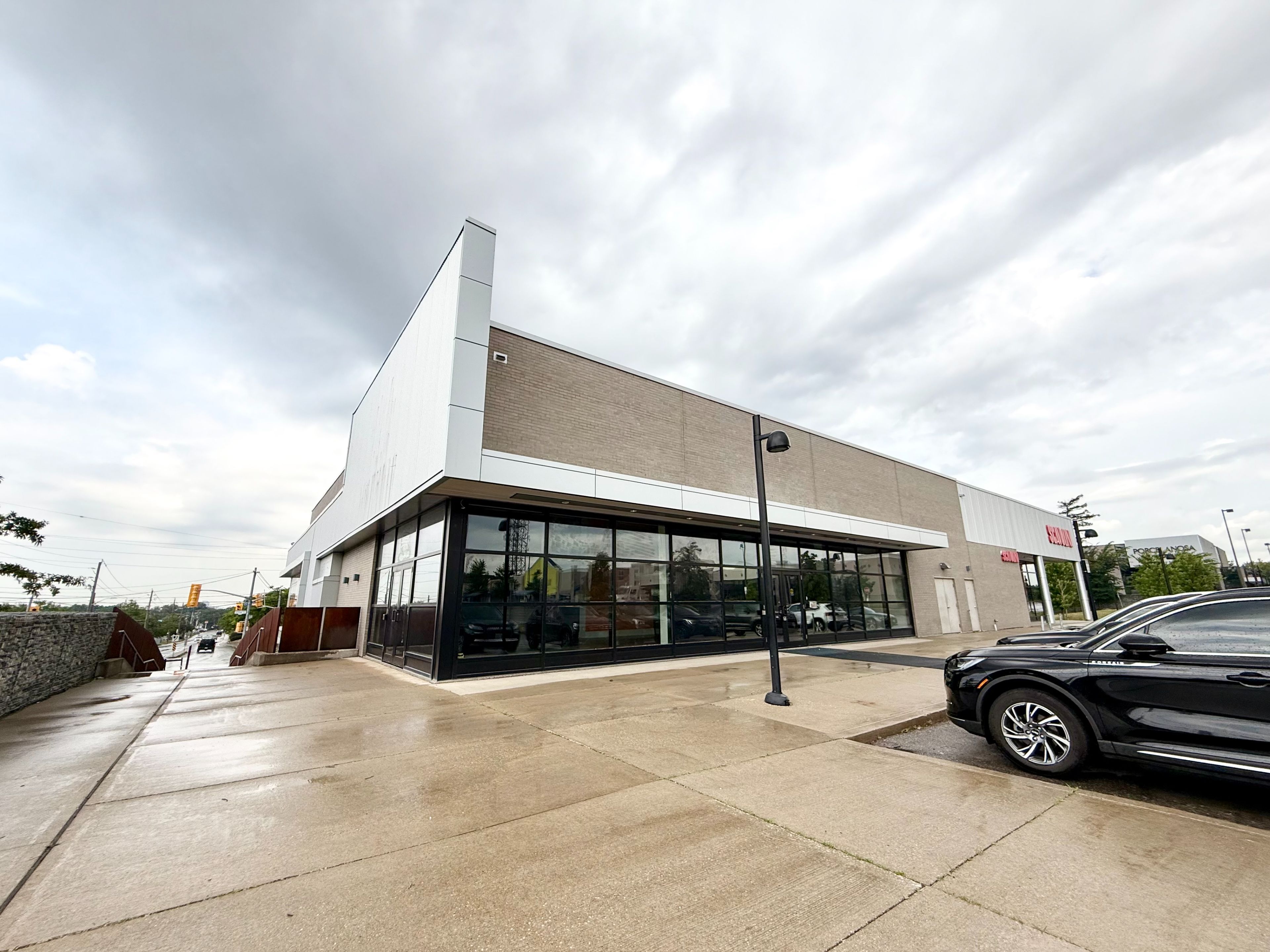 1330 Castlefield Avenue C2, Toronto, On M6b 4b3