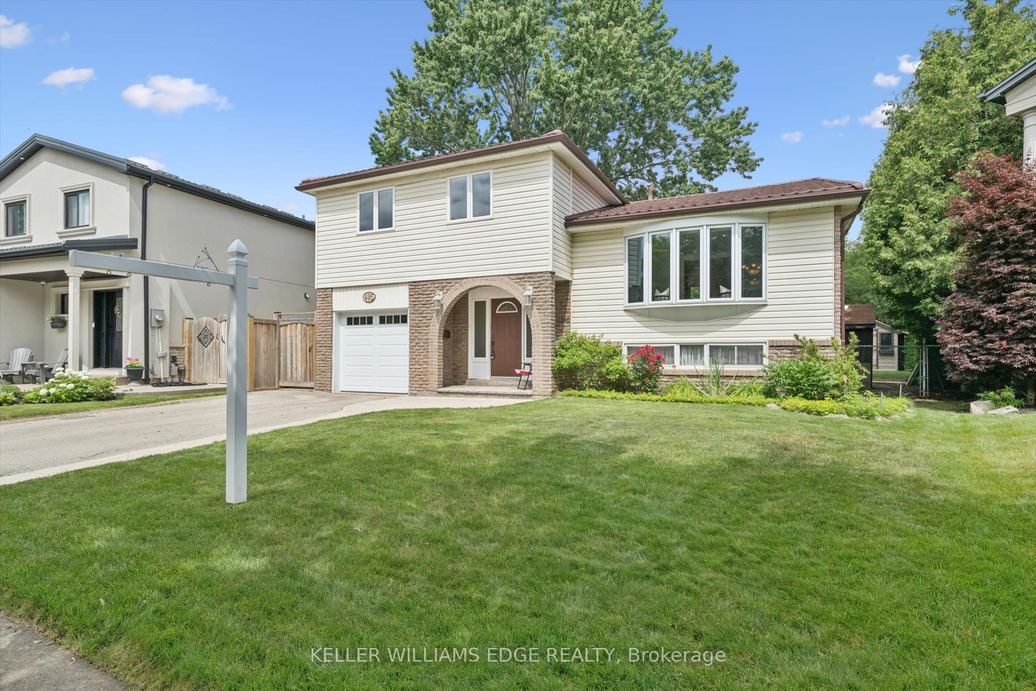 495 Tipperton Crescent, Oakville, On L6l 5e1