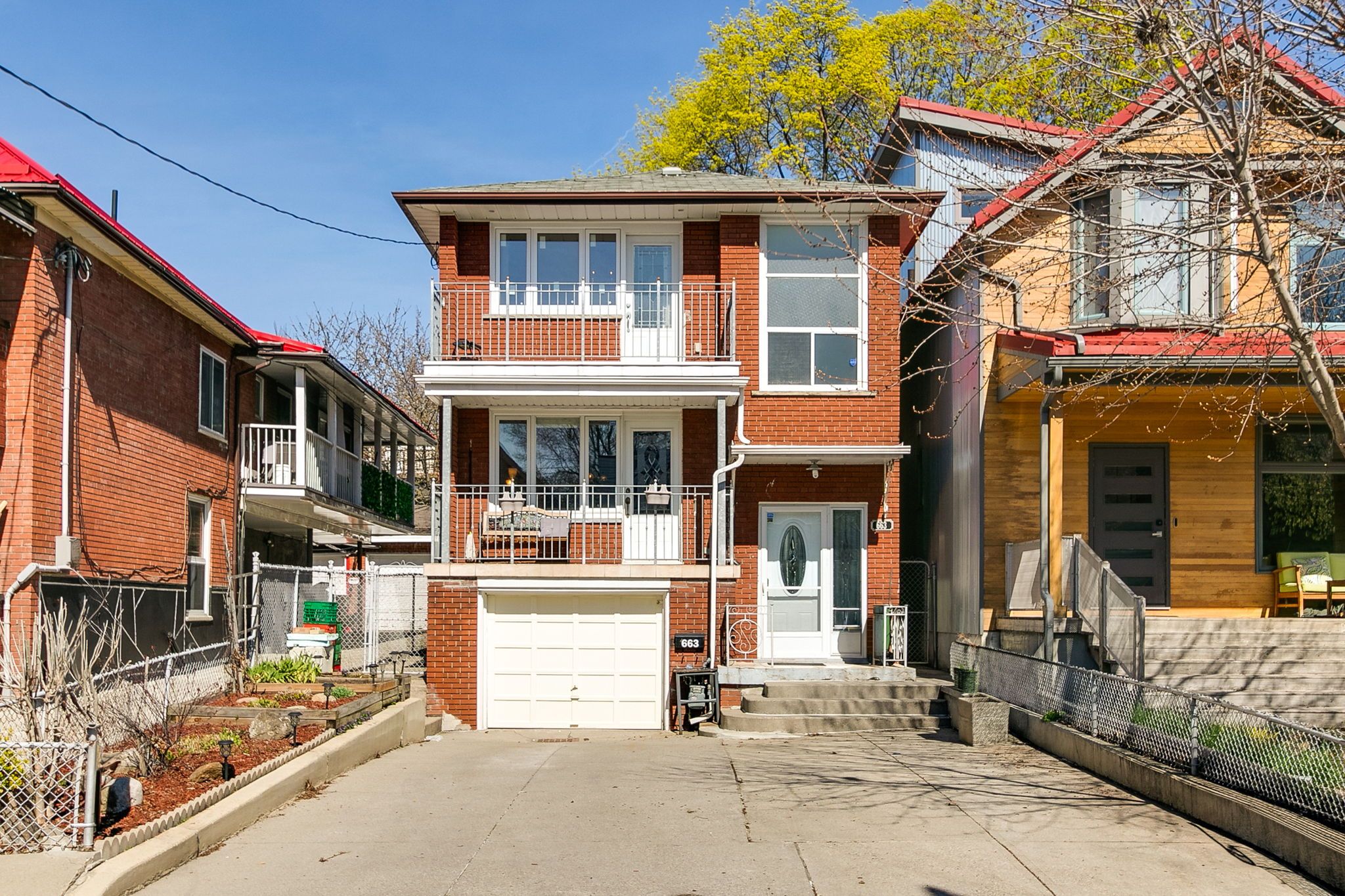 663 Brock Avenue, Toronto, On M6h 3p1