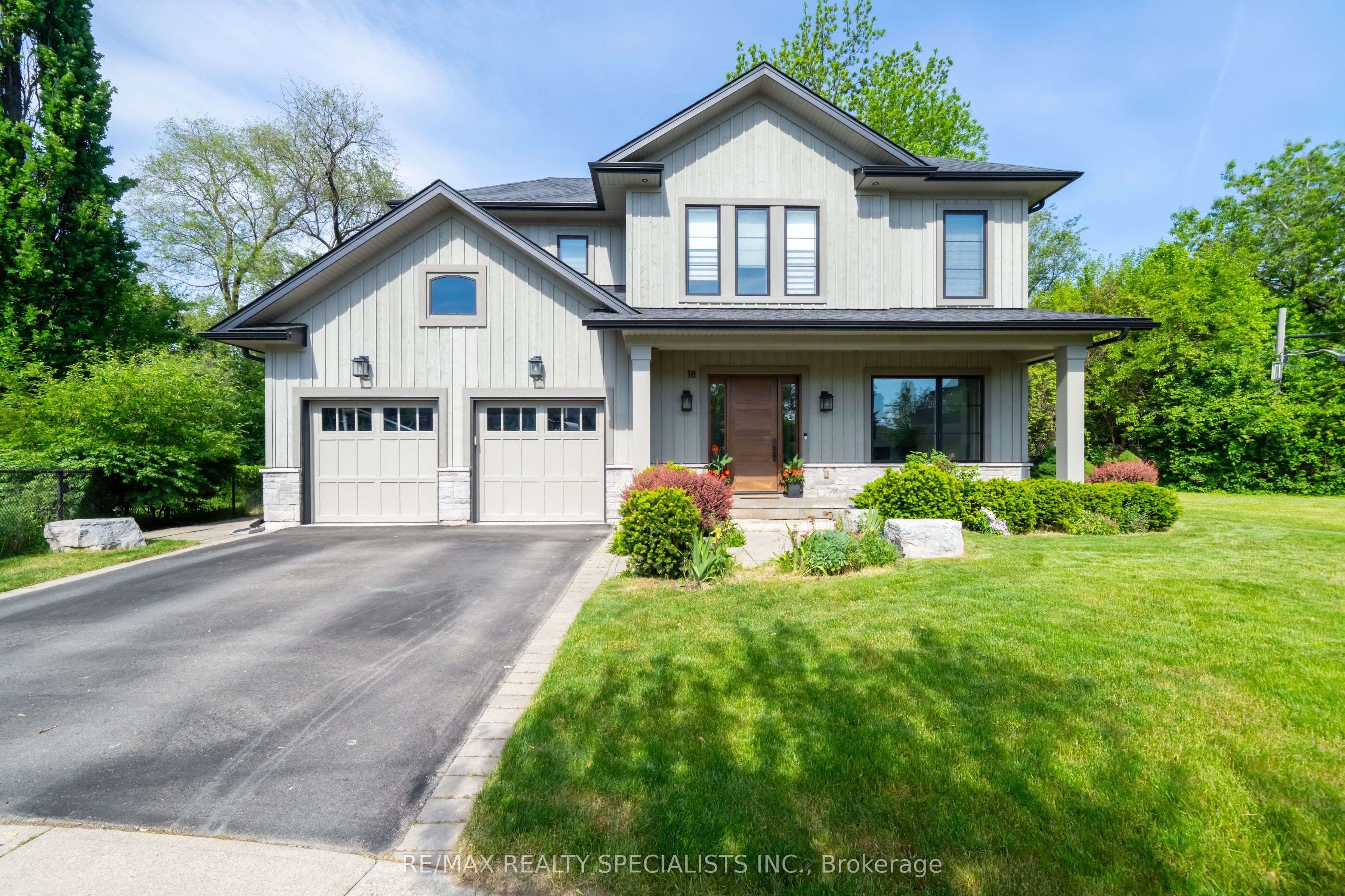 18 Florence Drive, Oakville, On L6k 1v6