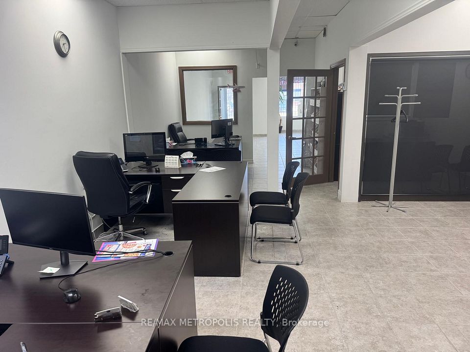 5390 Terry Fox Way 104, Mississauga, On L5v 0a5