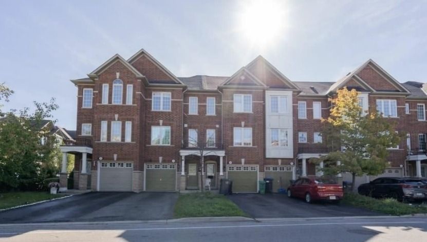 27 Denison Avenue, Brampton, On L6x 0h2