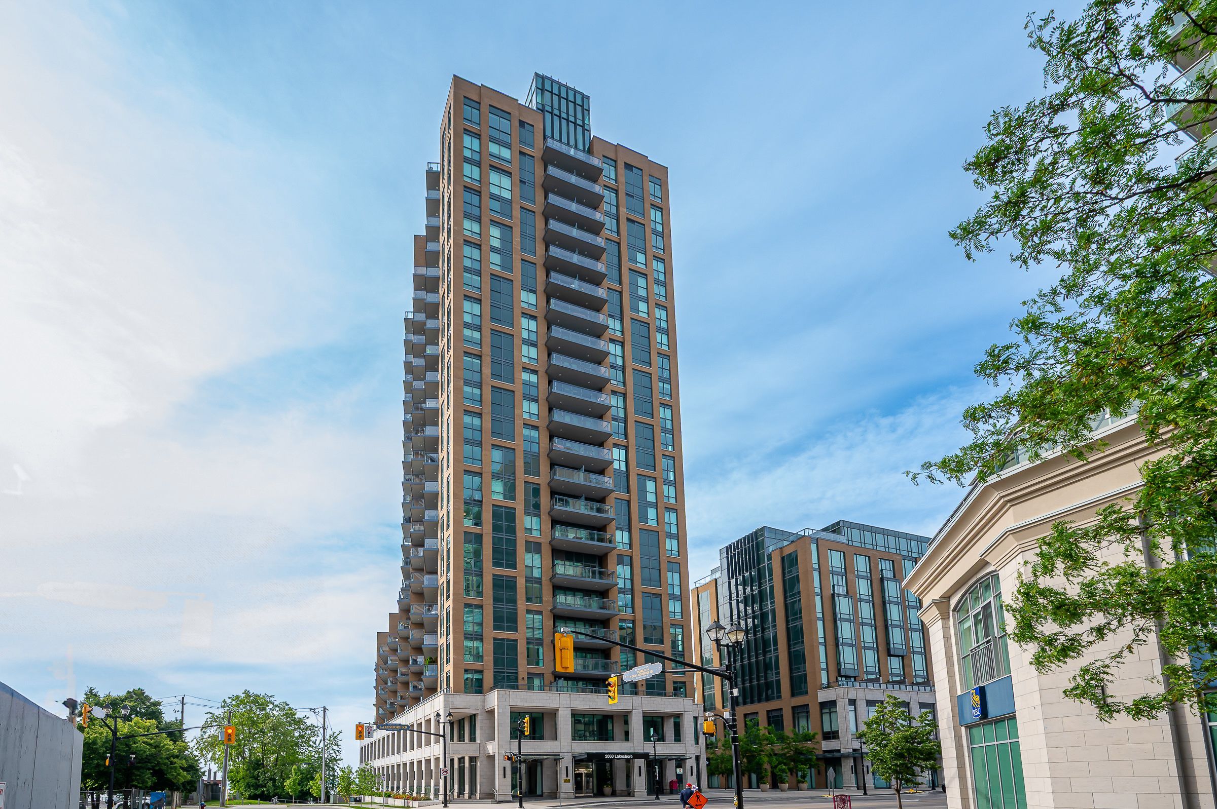 2060 Lakeshore Road 605, Burlington, On L7r 0g2