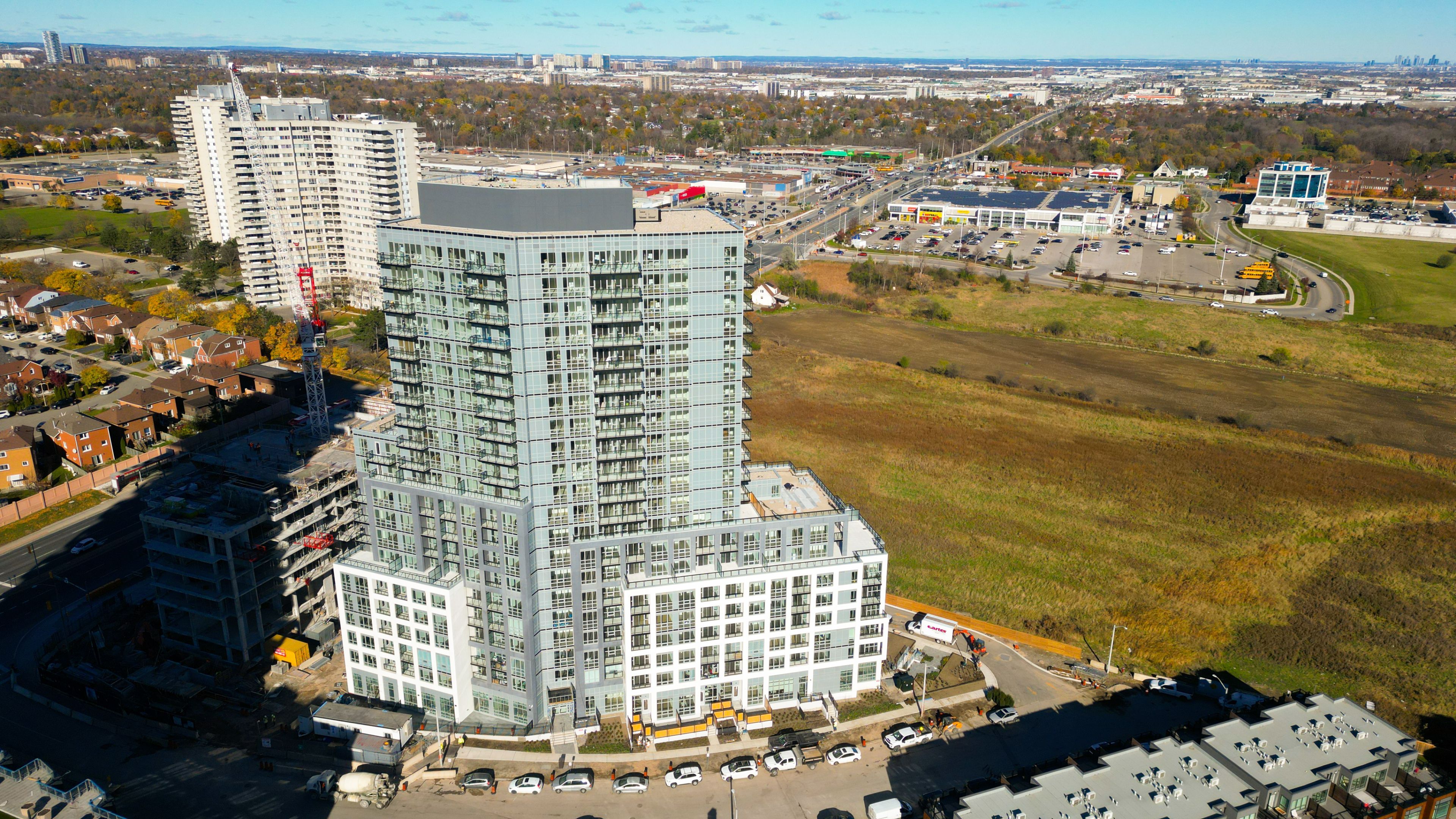 225 Malta Avenue 421, Brampton, On L6y 6l6