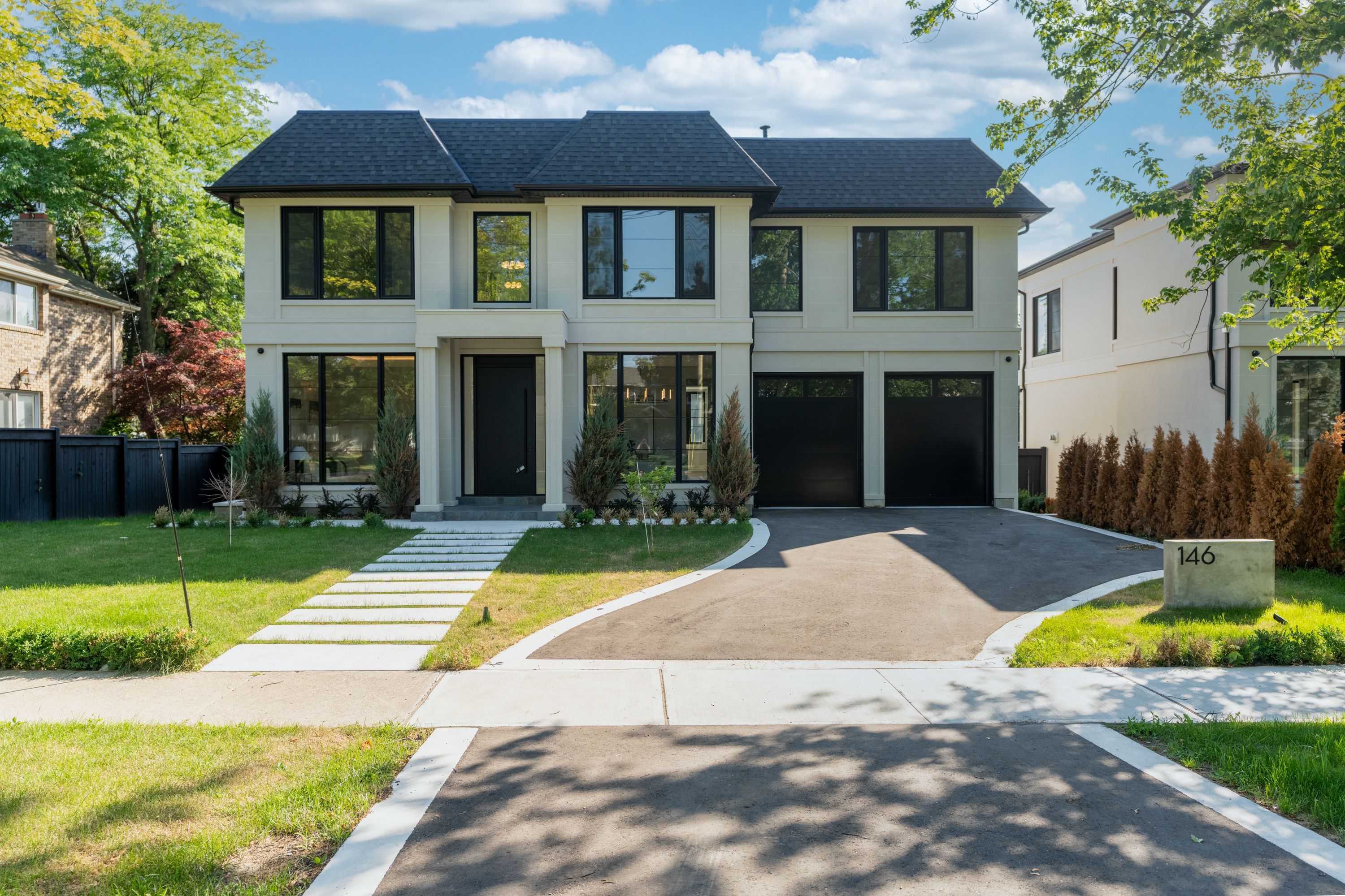 146 Third Line, Oakville, On L6l 3z8