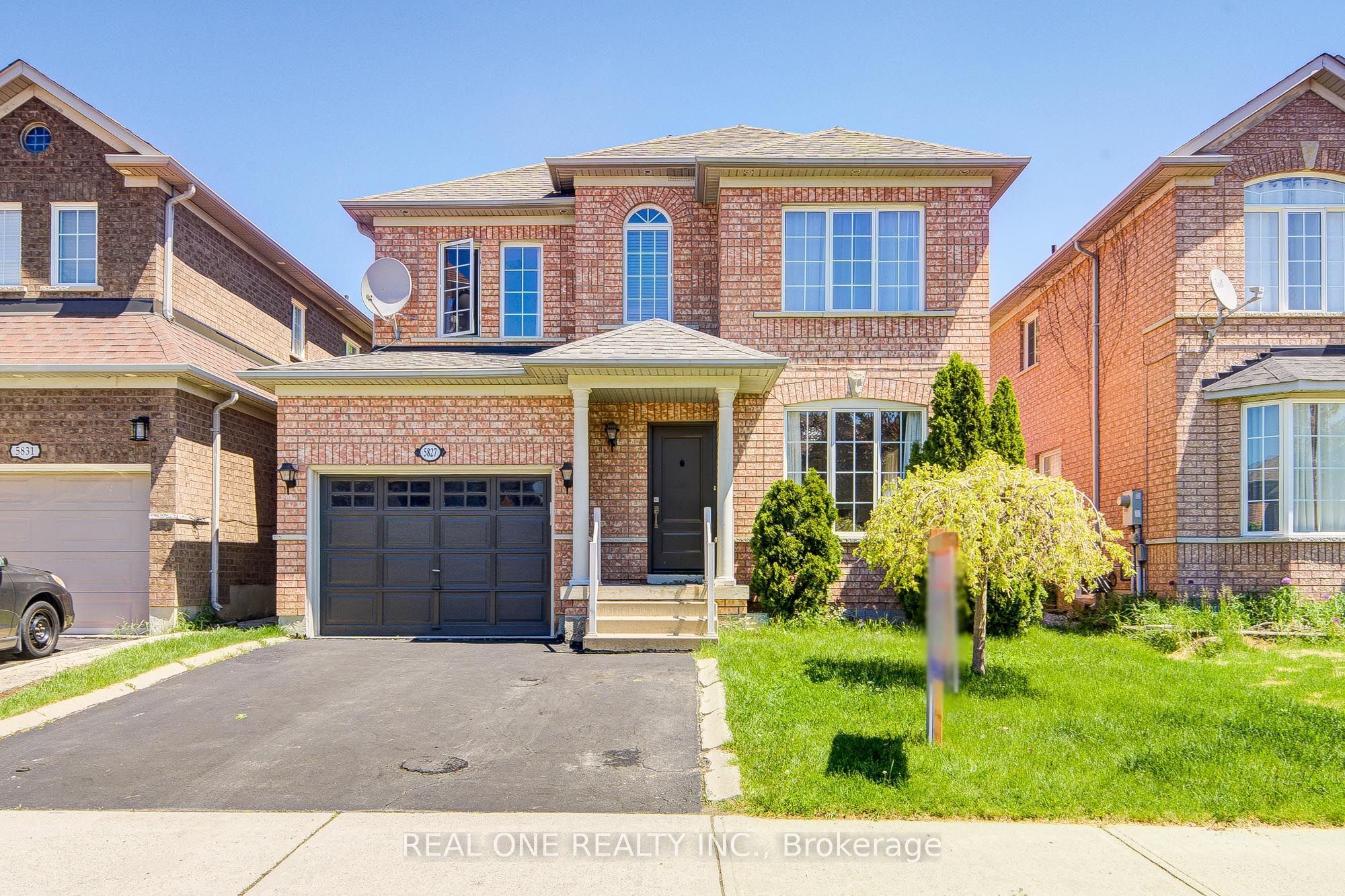 5827 Rainspring Drive, Mississauga, On L5m 6x6