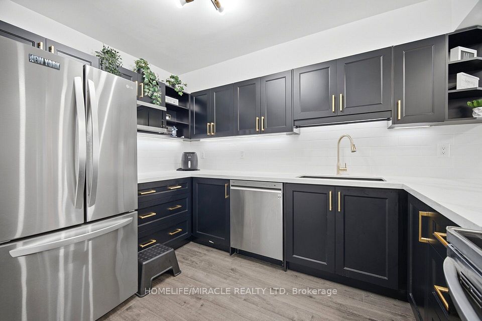 238 Albion Road 102, Toronto, On M9w 6a7