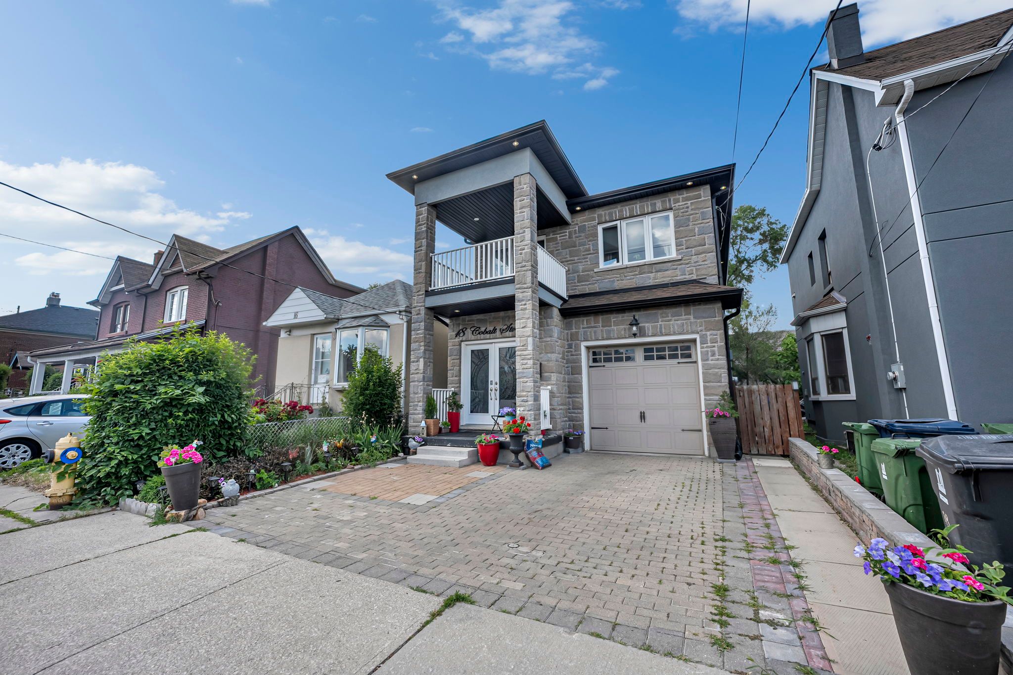 18 Cobalt Street, Toronto, On M6m 2k2