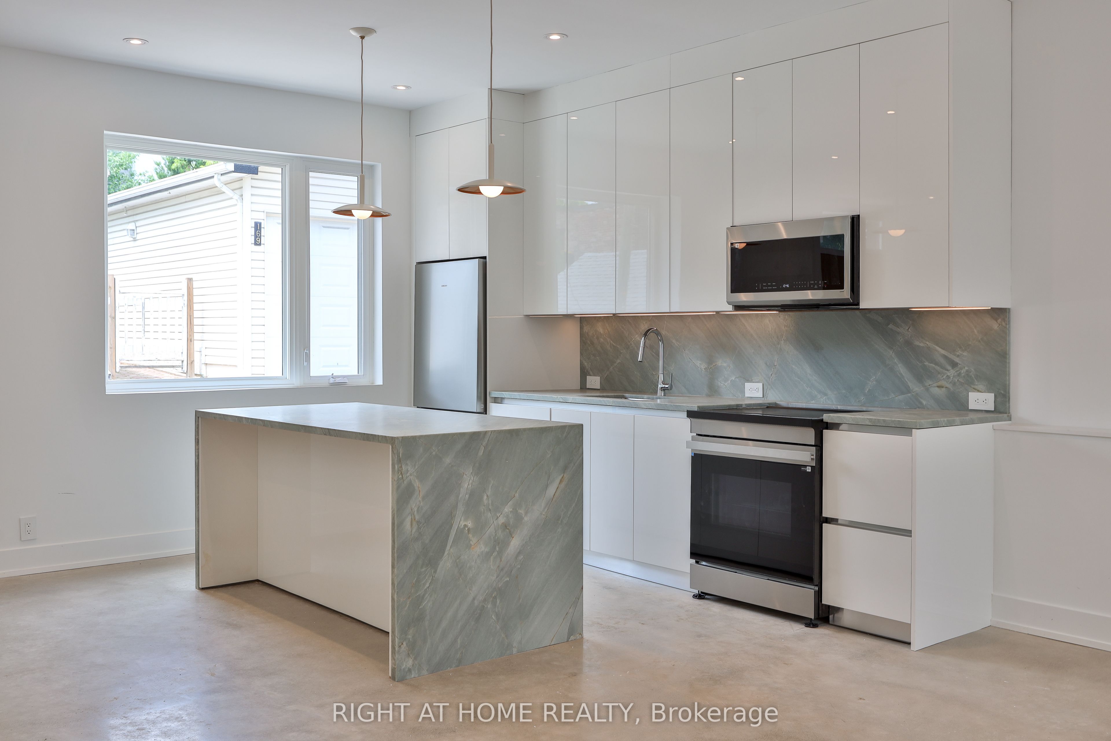 266 Indian Grove Laneway House, Toronto, On M6p 2h5