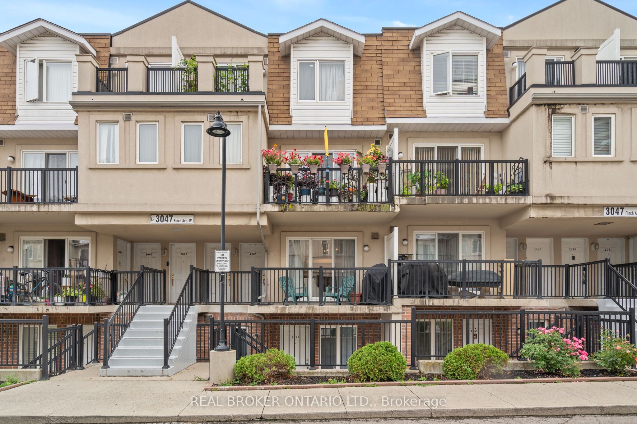 3047 Finch Avenue W 2066, Toronto, On M9m 0a5