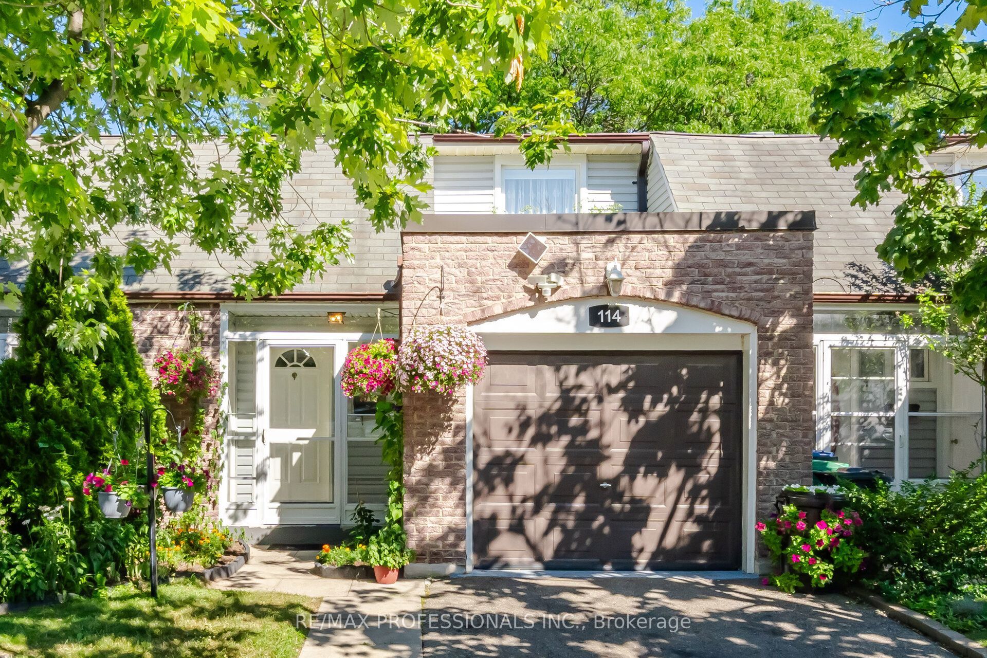 2440 Bromsgrove Road 114, Mississauga, On L5j 4j7