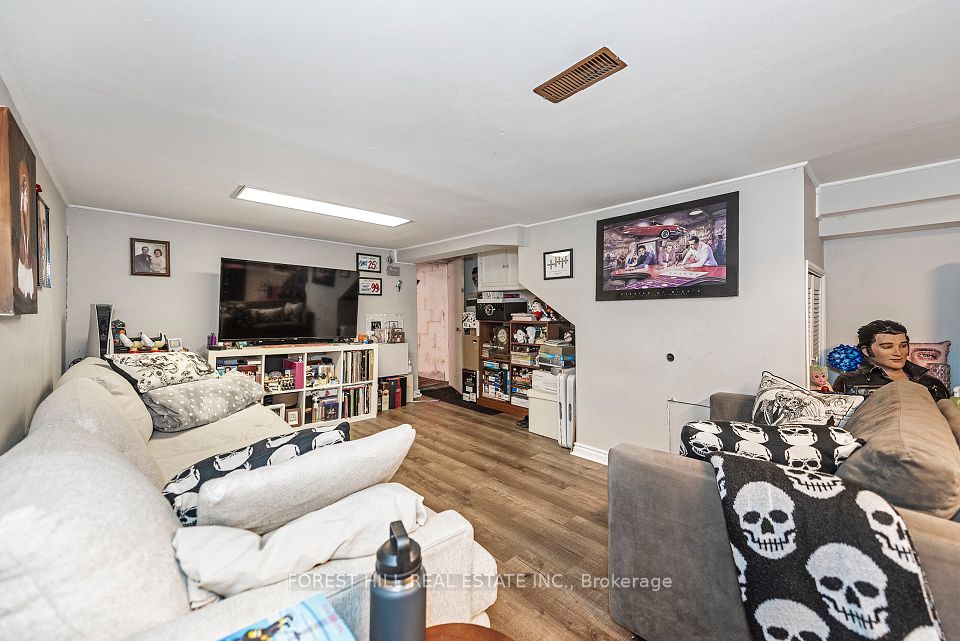 413 Westmoreland Avenue N, Toronto, On M6h 3a6