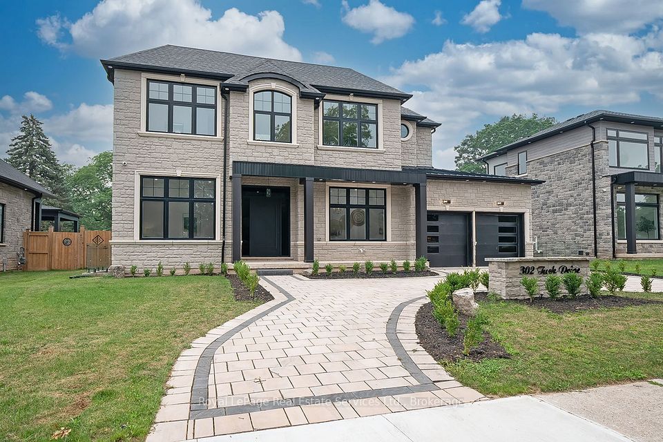 302 Tuck Drive, Burlington, On L7l 2r1
