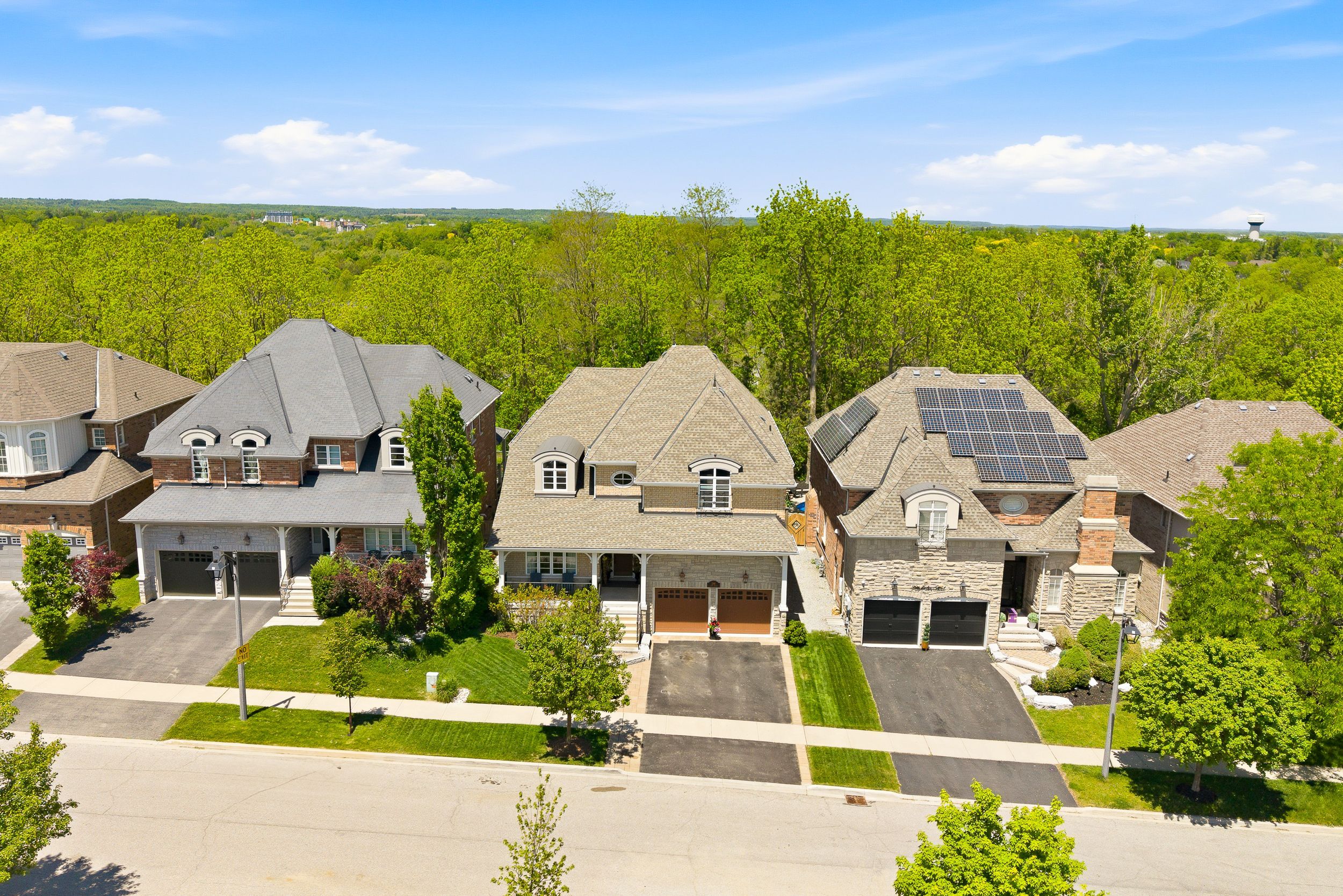 298 Eaton Street, Halton Hills, On L7g 6n7